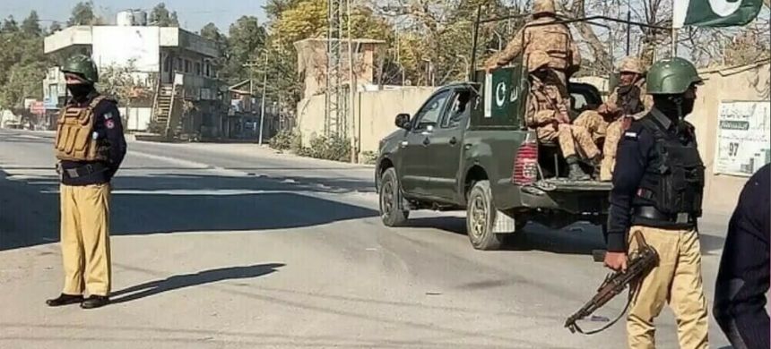 Militants Kill 15 Police Officers in Bannu Suicide Attack