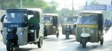 Rickshaws Allowed Temporary Entry on Lahore Road during Eid