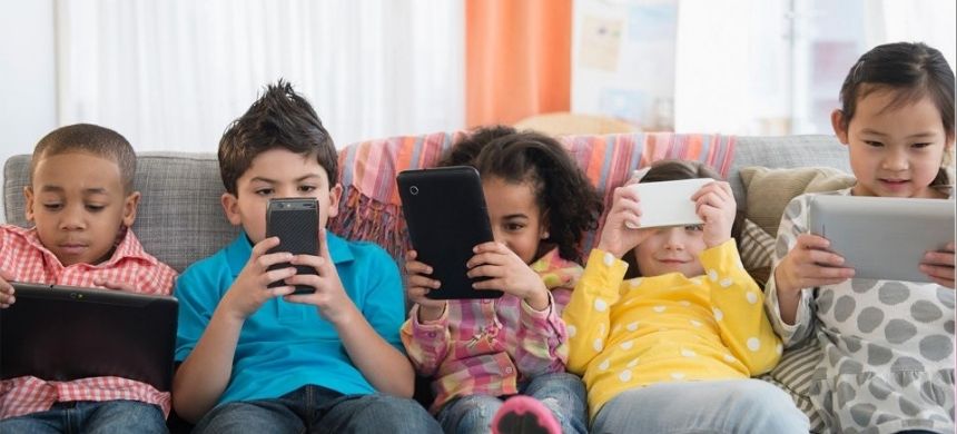 Why Experts Say Social Media Is Becoming Dangerous for Children