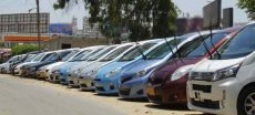 40,000 Karachi Vehicles Blacklisted as Police Warn of Seizures