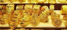 Gold Prices Fall by Rs2,300 Per Tola in Pakistan