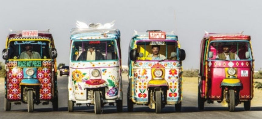 Lahore Traffic Police Introduces New Service for Rickshaws