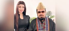 Mufti Qavi Refers to Influencer Fariha Farrukh as His ‘Granddaughter’ in Viral Clip