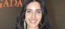 Simrat Kaur’s Beach Photos Take Social Media by Storm