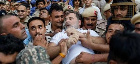 Indian Police Arr@st Rahul Gandhi During Protest in Delhi