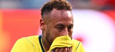 Neymar Hints at International Retirement