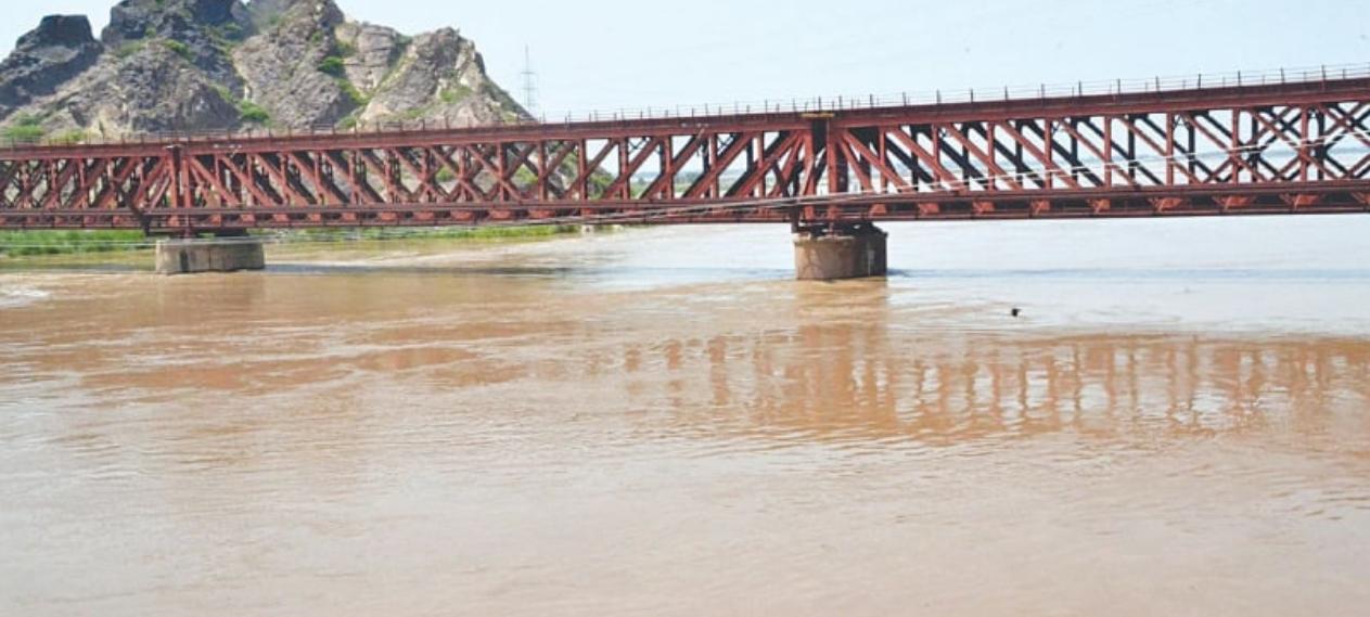 PDMA Issues Flood Alert as Punjab River Levels May Rise