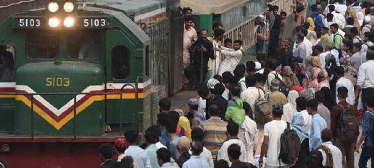 Pakistan Railways Suspends Karachi Train Services Pakistan Railways Suspends Karachi Train Services