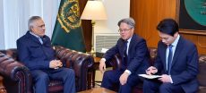 Dar Meets US, Chinese Envoys Amid Regional Tensions