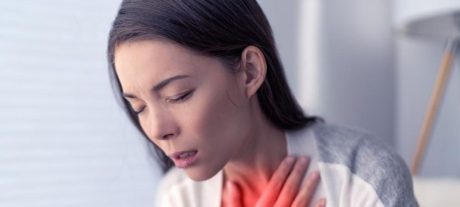 Doctors warn that shortness of breath during everyday activities may indicate heart, lung, kidney, or liver disease. Learn the causes, symptoms, and when to seek medical care.