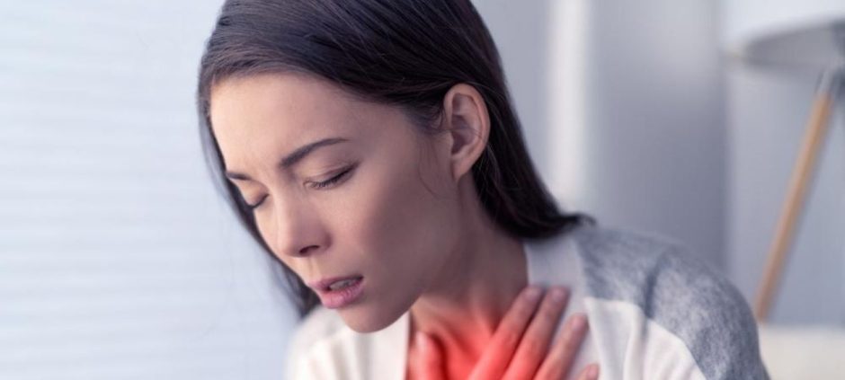 Doctors warn that shortness of breath during everyday activities may indicate heart, lung, kidney, or liver disease. Learn the causes, symptoms, and when to seek medical care.