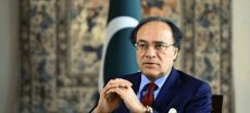 Finance Minister Calls for Action on Genetically Modified Corn