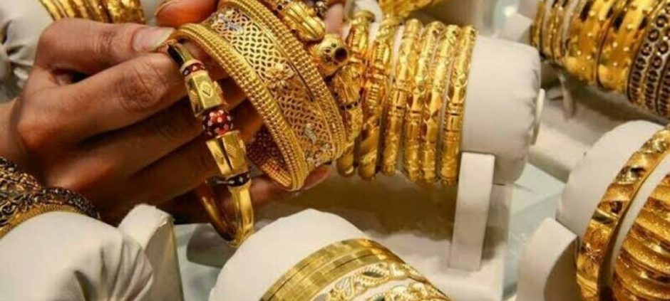 Gold Prices Fall Sharply After Global Market Correction