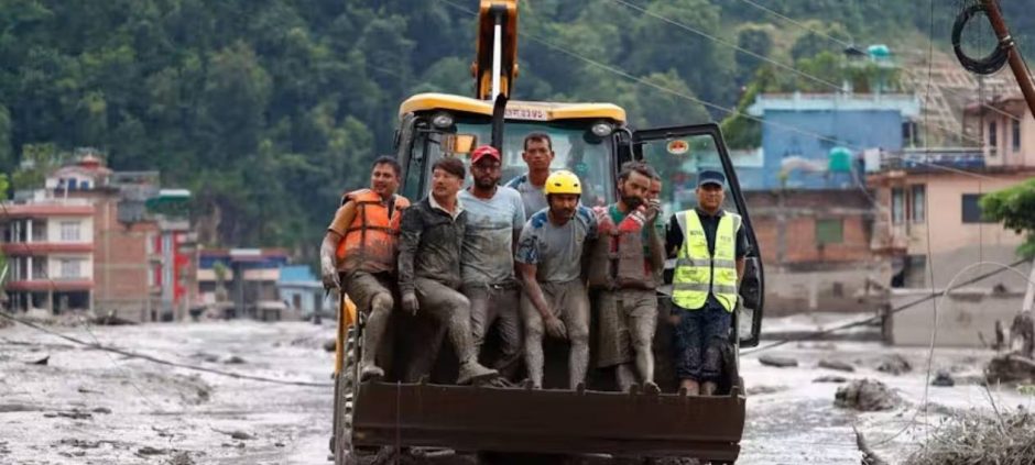 Nepal Floods Death Toll Rises to 903 as 4,247 Remain Missing