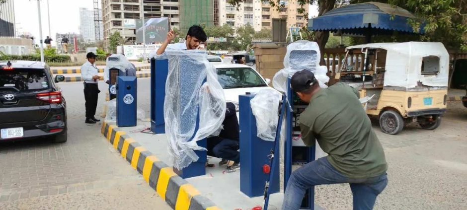 Karachi Set to Launch Digital Parking System Within Days