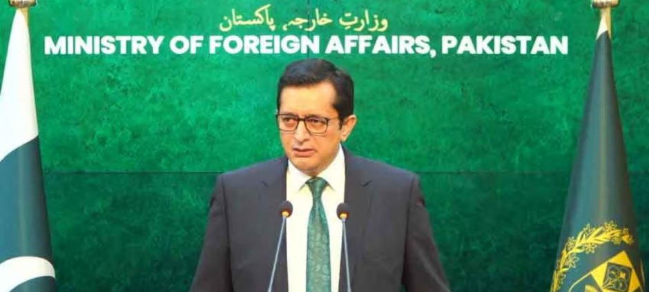 Pakistan Unconditionally Supports Saudi Arabia Over Houthi Attacks