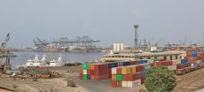 Pakistan’s Gulf Trade Deficit Drops 46% as Imports Plunge