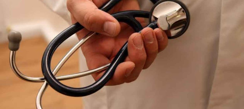 Fake Doctor Arrested After Allegedly Taking Blood Bottles