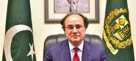 Finance Minister Highlights Two Major Challenges Facing Pakistan