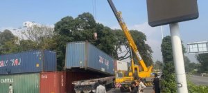 Islamabad Removes Containers After PTI Protests Eases