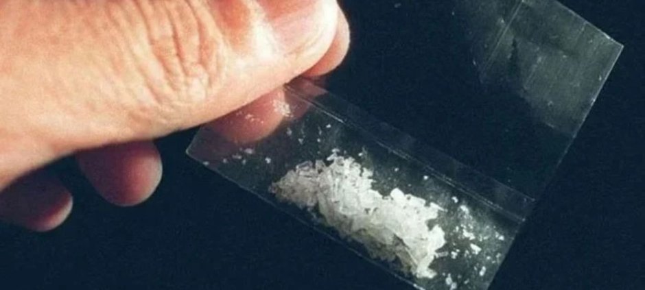 Karachi Drug Raid at Bungalow Linked to PPP MNA’s Brother