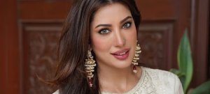 Mehwish Hayat Reveals Why She Stays Away From Social Media