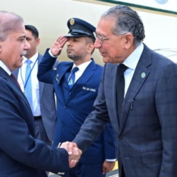 PM Shehbaz Sharif reaches New York for 79th UNGA (1)