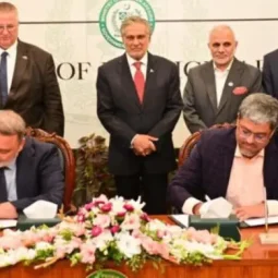 Pakistan and Russia have signed a Memorandum of Understanding to enhance economic and trade cooperation